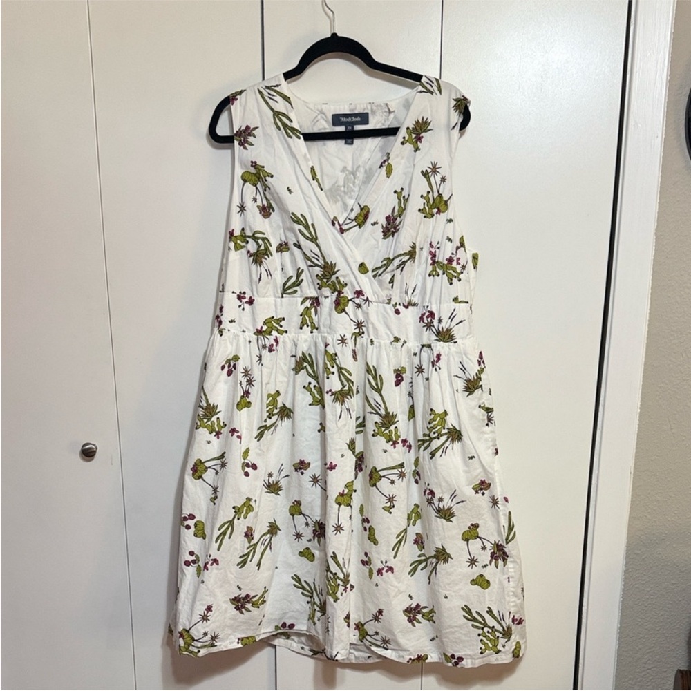 Modcloth Cream and Cactus V-Neck Dress